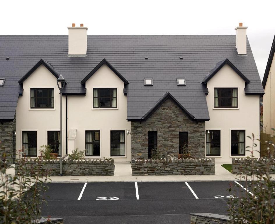 Kenmare Bay Hotel Lodges Cill Airne Exteriör bild