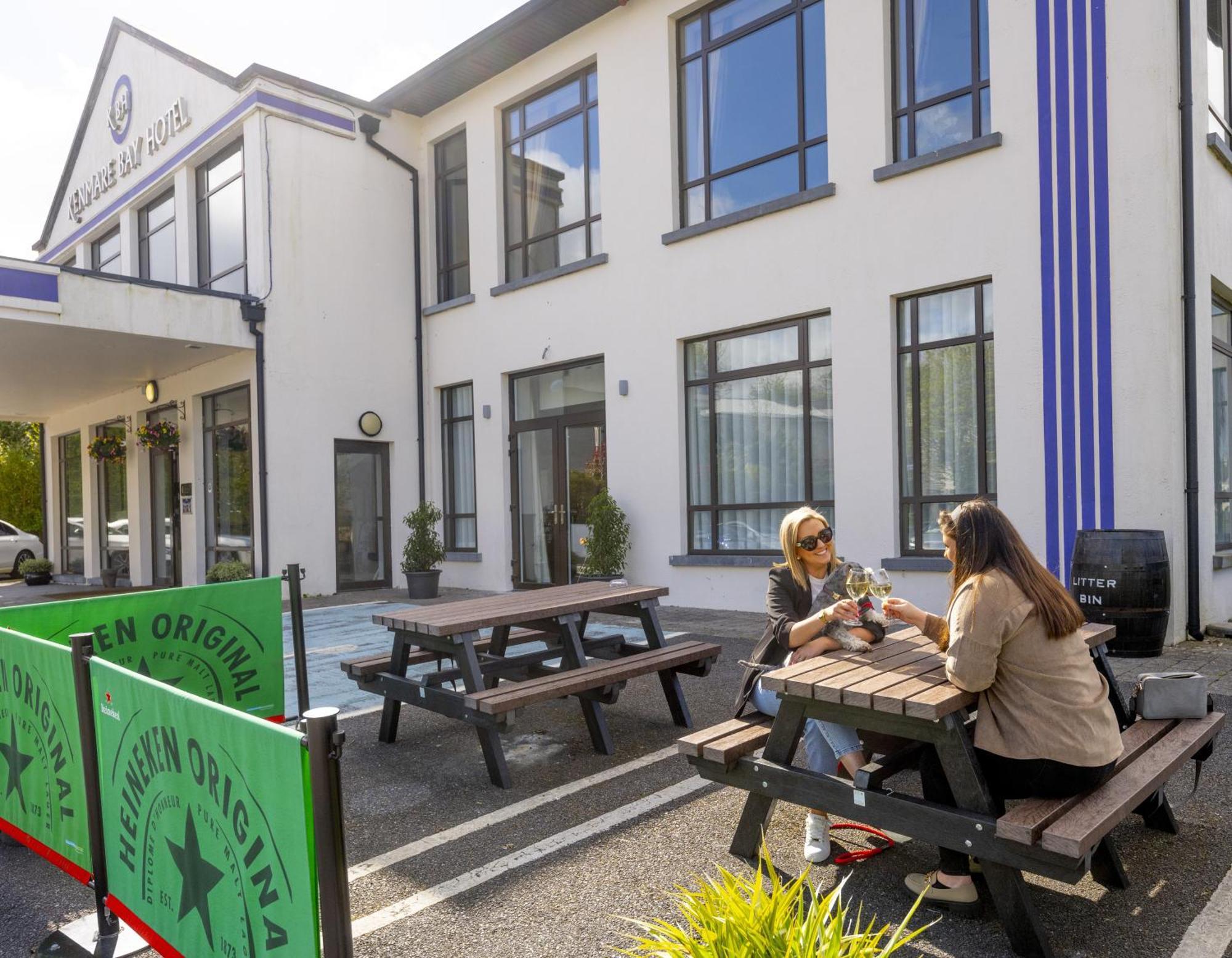 Kenmare Bay Hotel Lodges Cill Airne Exteriör bild